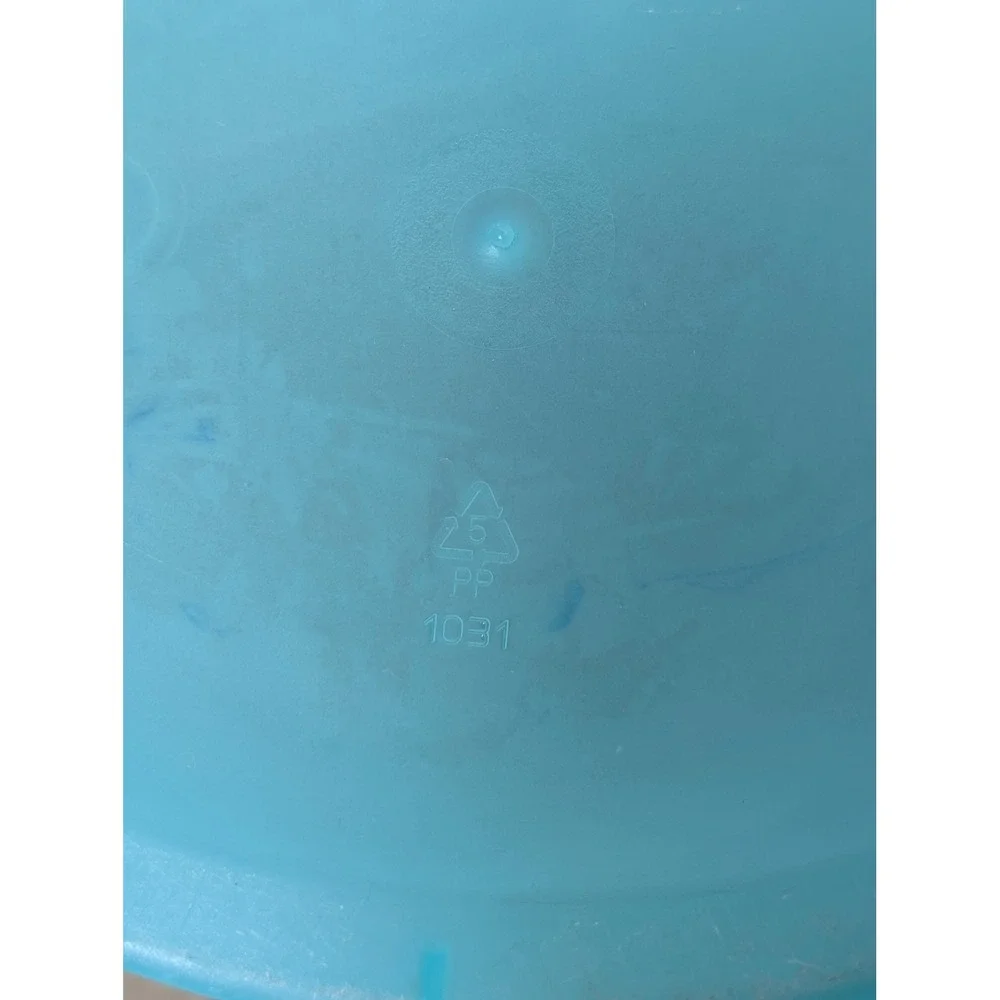Sterilite Teal Blue Plastic Wastebasket Small Trash Can Bathroom Office 1031